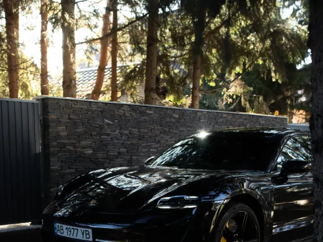 Porsche Taycan - фото 4