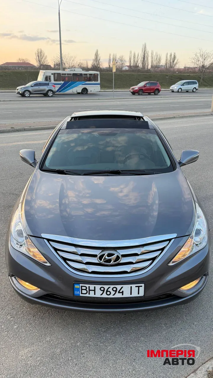 Hyundai Sonata - фото 1