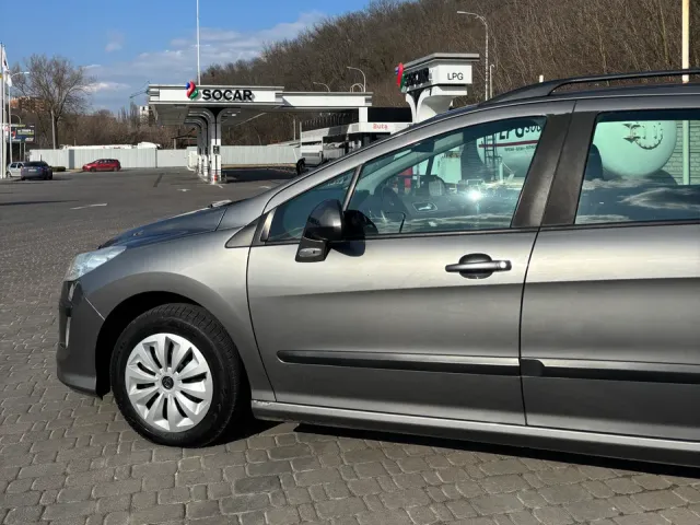 Peugeot 308 - фото 3