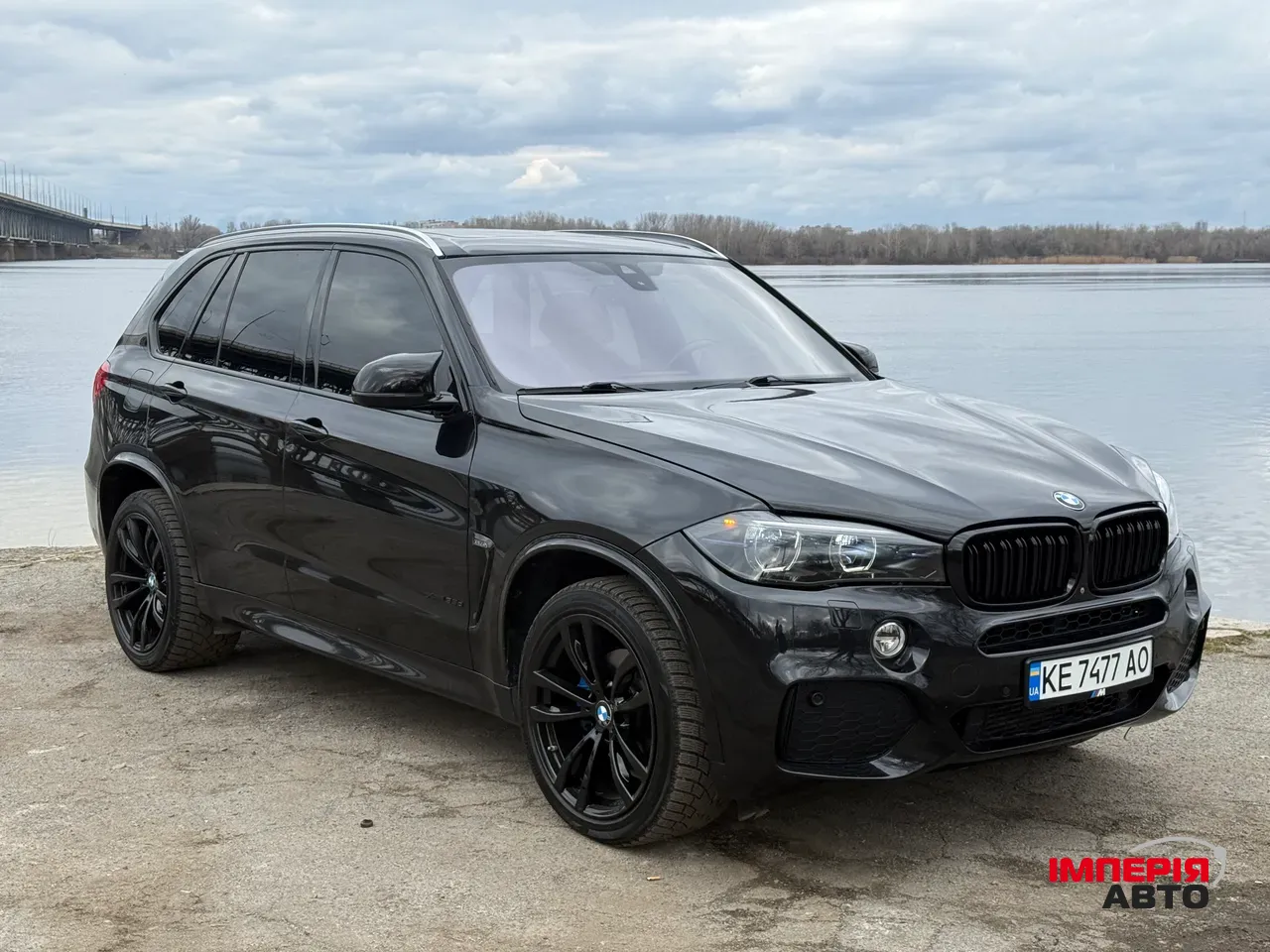 BMW X5 - фото 1