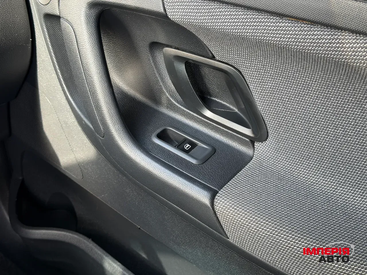 Skoda Fabia - фото 31