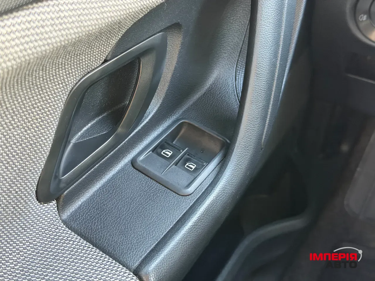 Skoda Fabia - фото 21