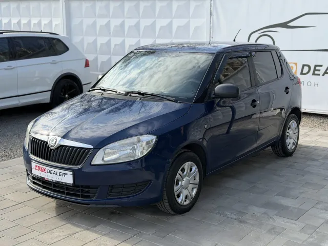 Skoda Fabia - фото 3