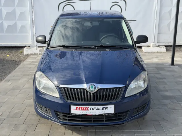 Skoda Fabia - фото 2