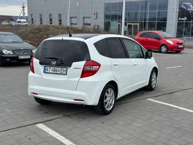 Honda Jazz - фото 3