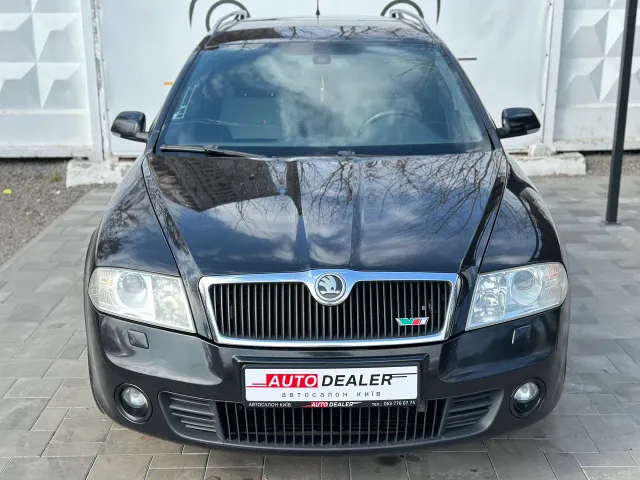 Skoda Octavia RS - фото 2