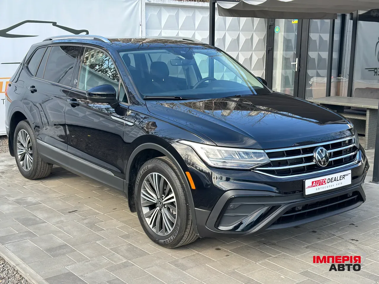 Volkswagen Tiguan R - фото 13