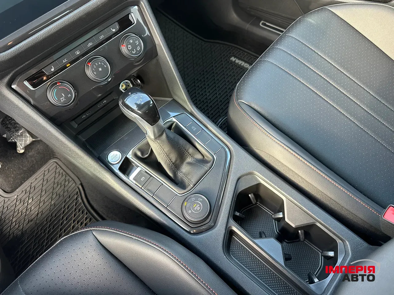 Volkswagen Tiguan R - фото 29