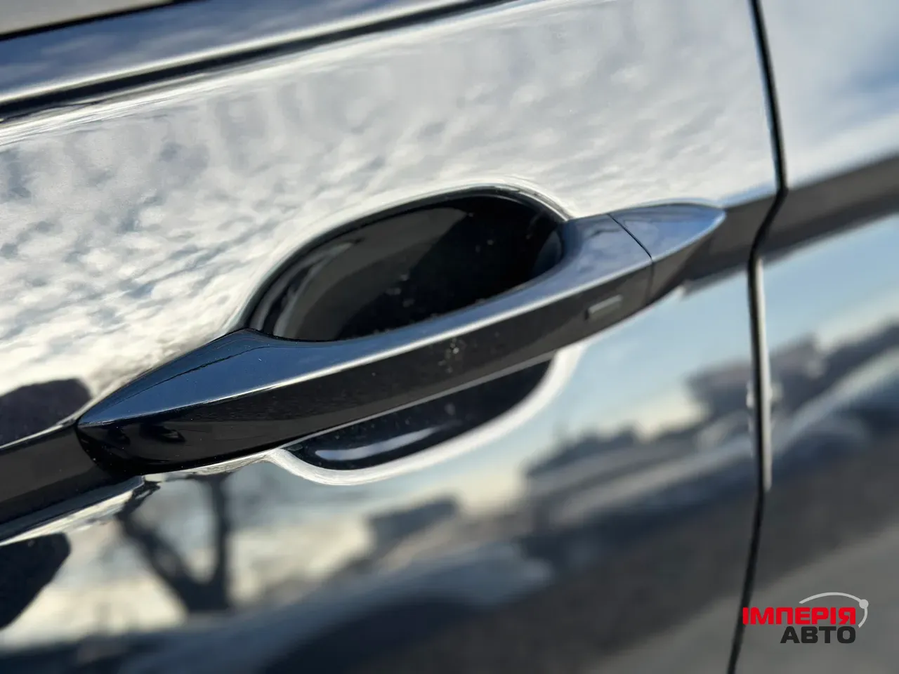 Volkswagen Tiguan R - фото 6