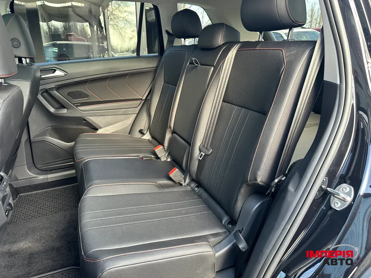 Volkswagen Tiguan R - фото 36