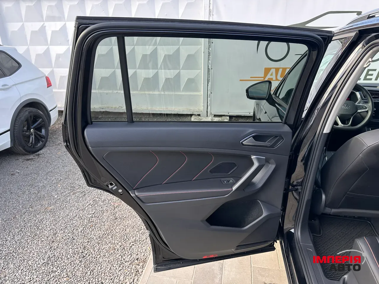 Volkswagen Tiguan R - фото 35