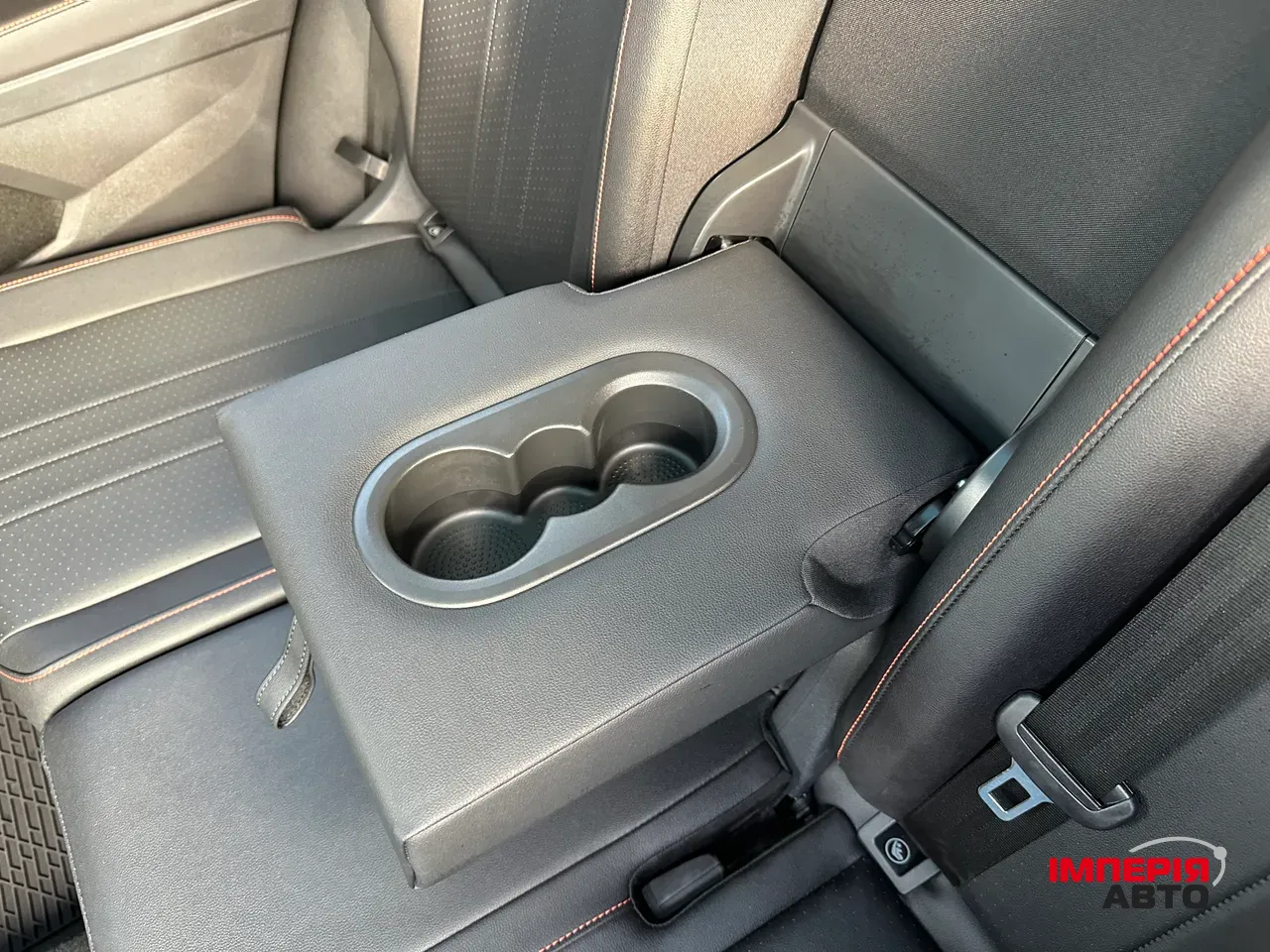 Volkswagen Tiguan R - фото 37