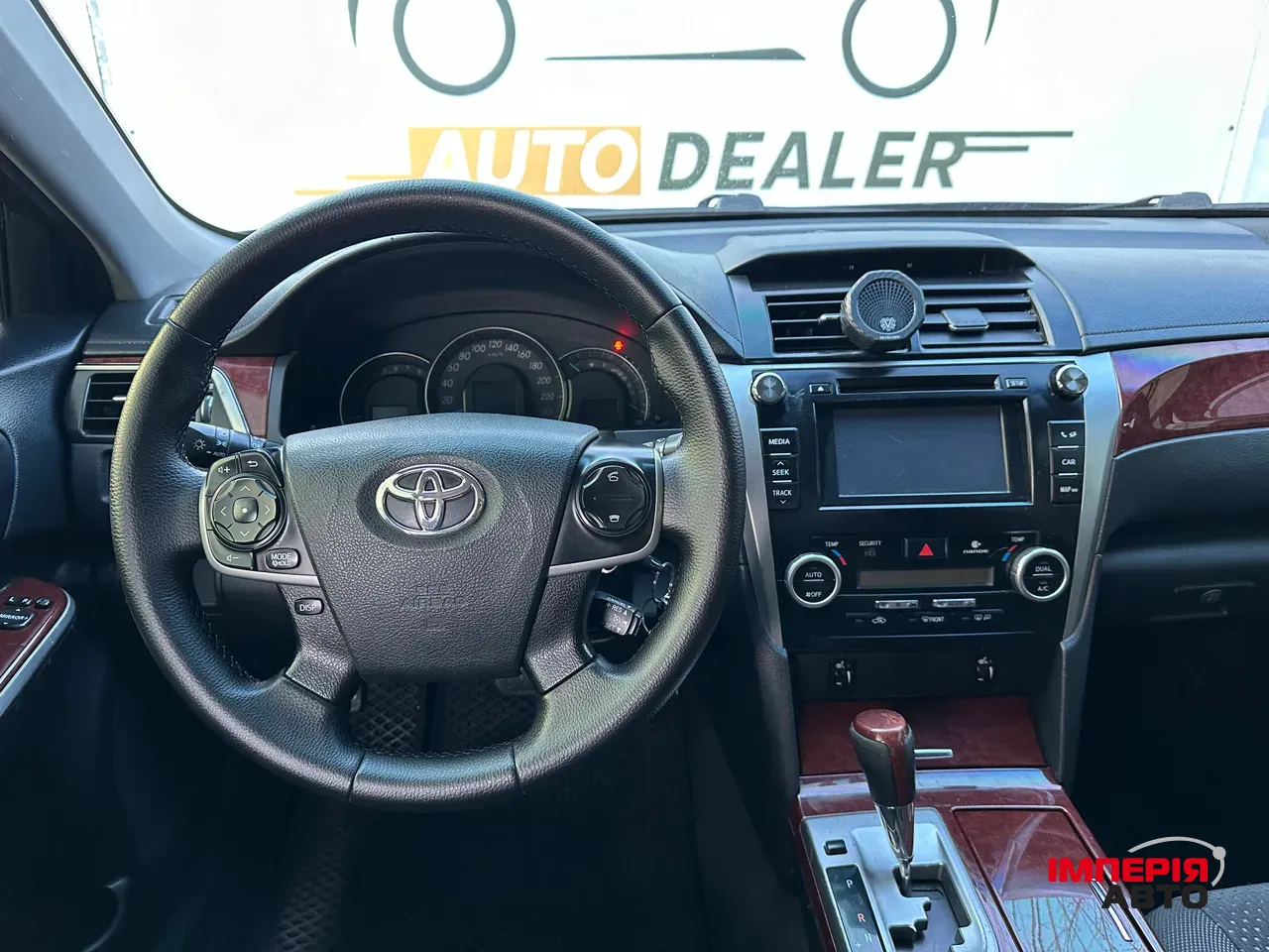 Toyota Camry - фото 18