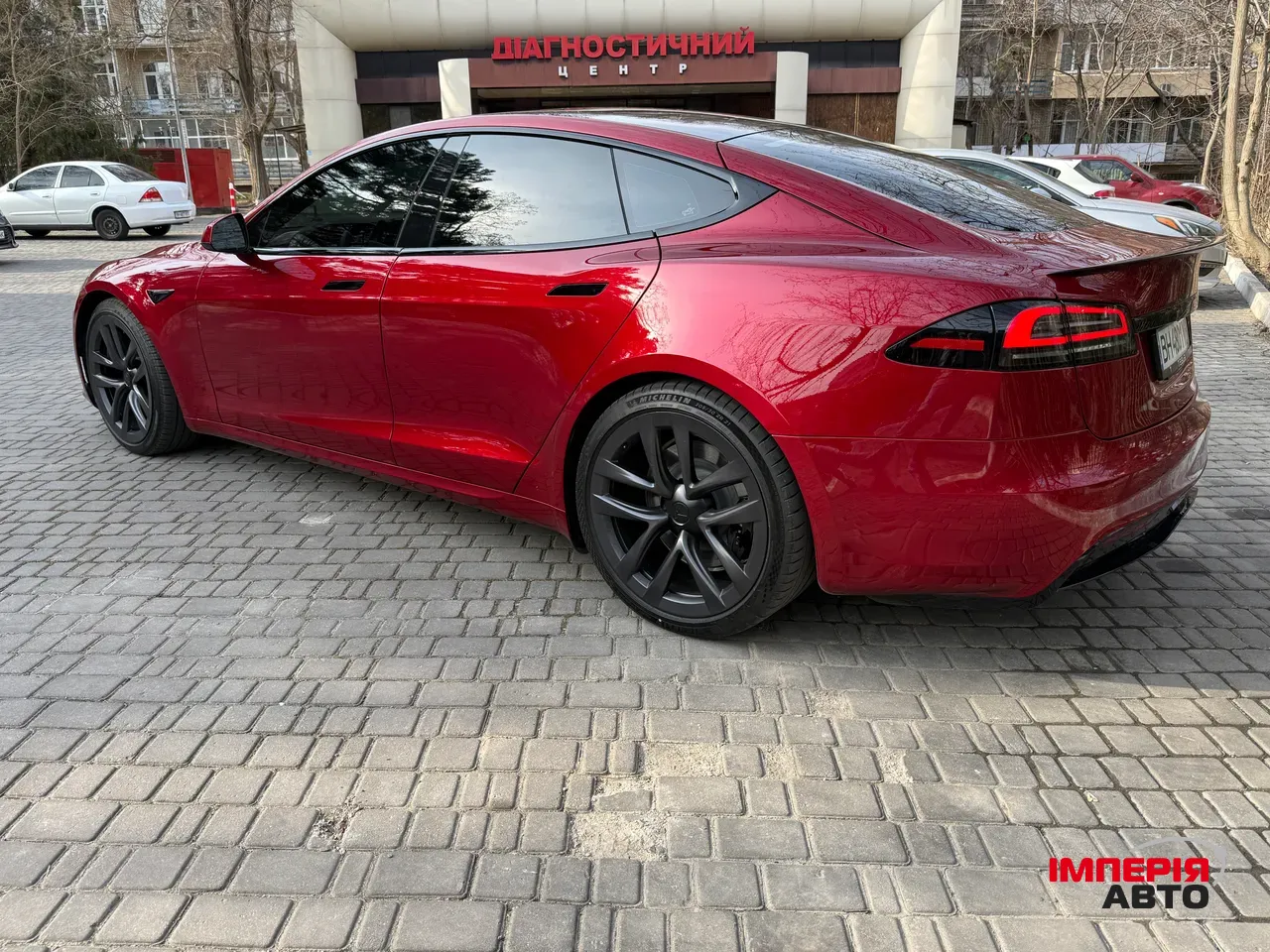 Tesla Model S - фото 2