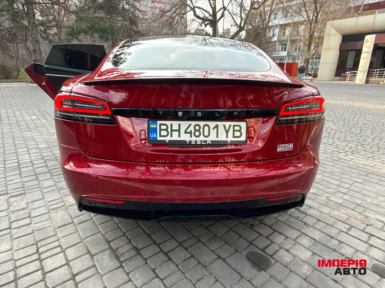 Tesla Model S - фото 5