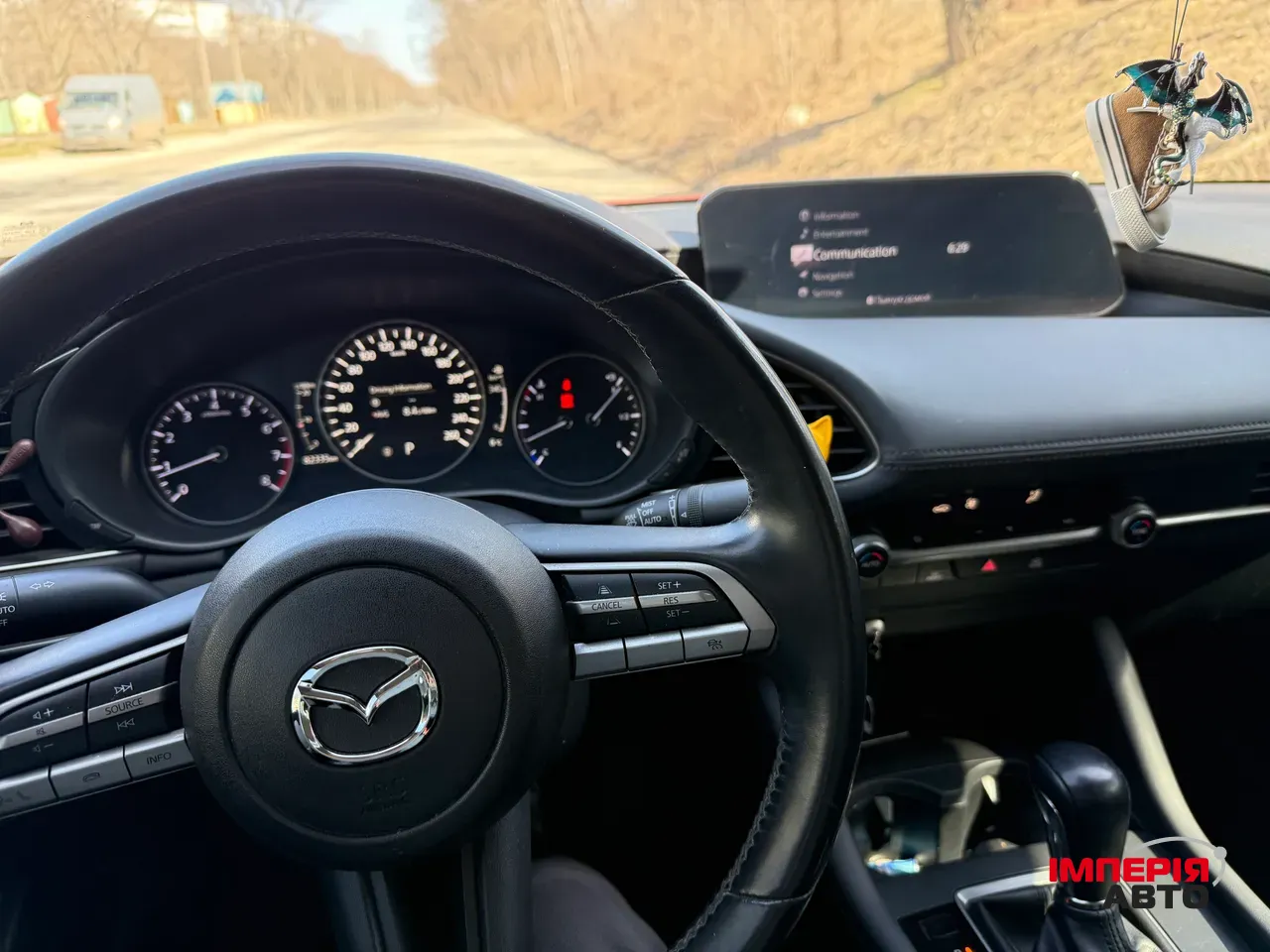 Mazda 3 - фото 5