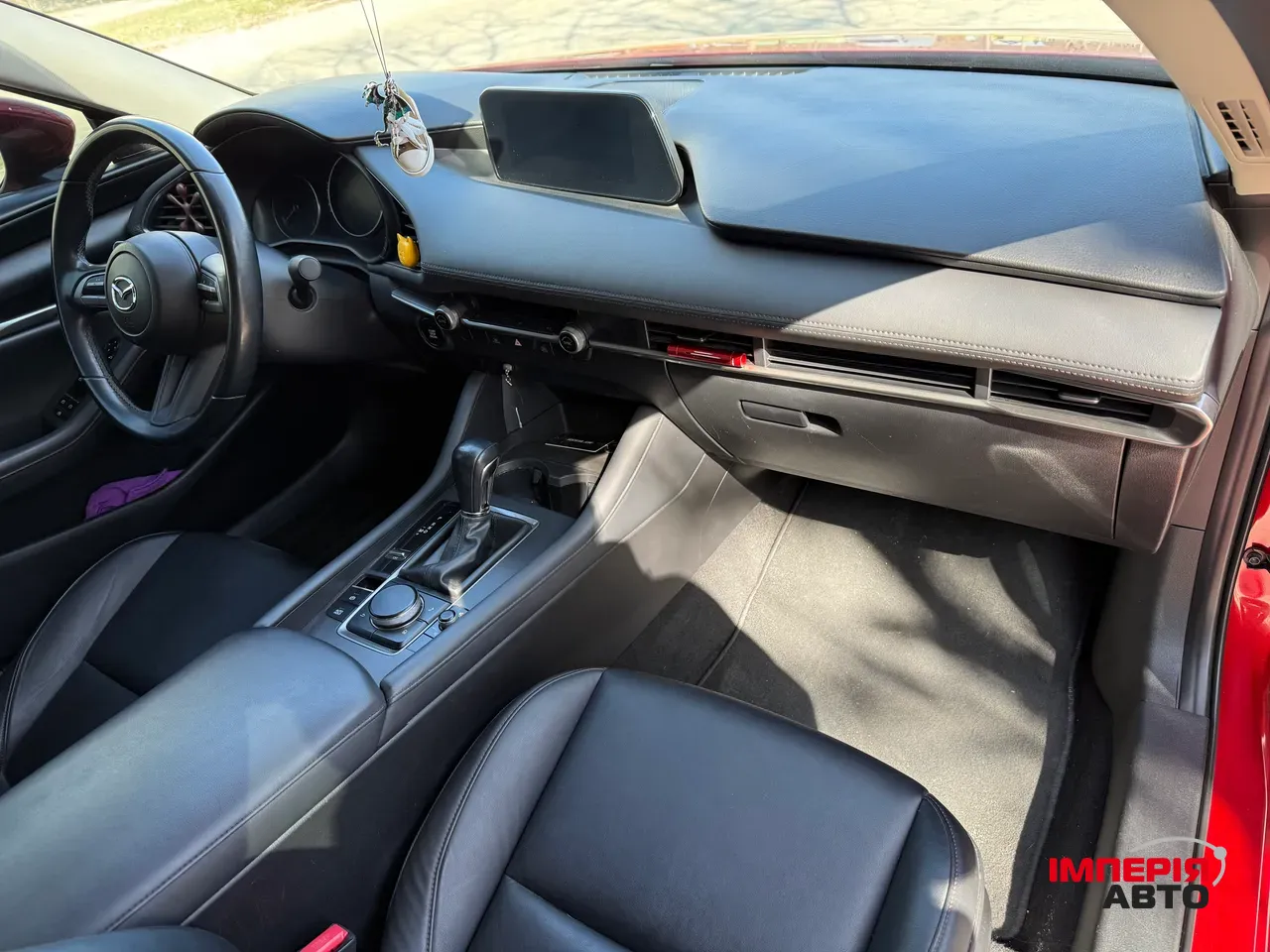 Mazda 3 - фото 4