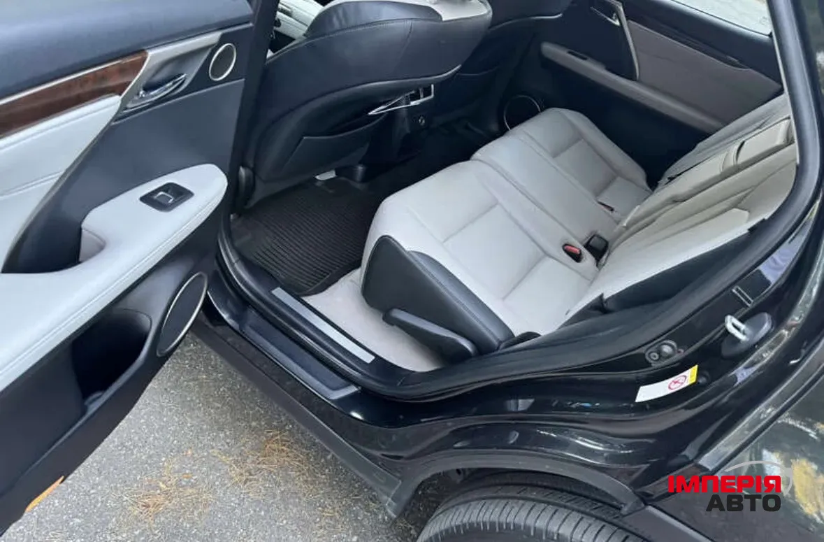 Lexus RX - фото 33