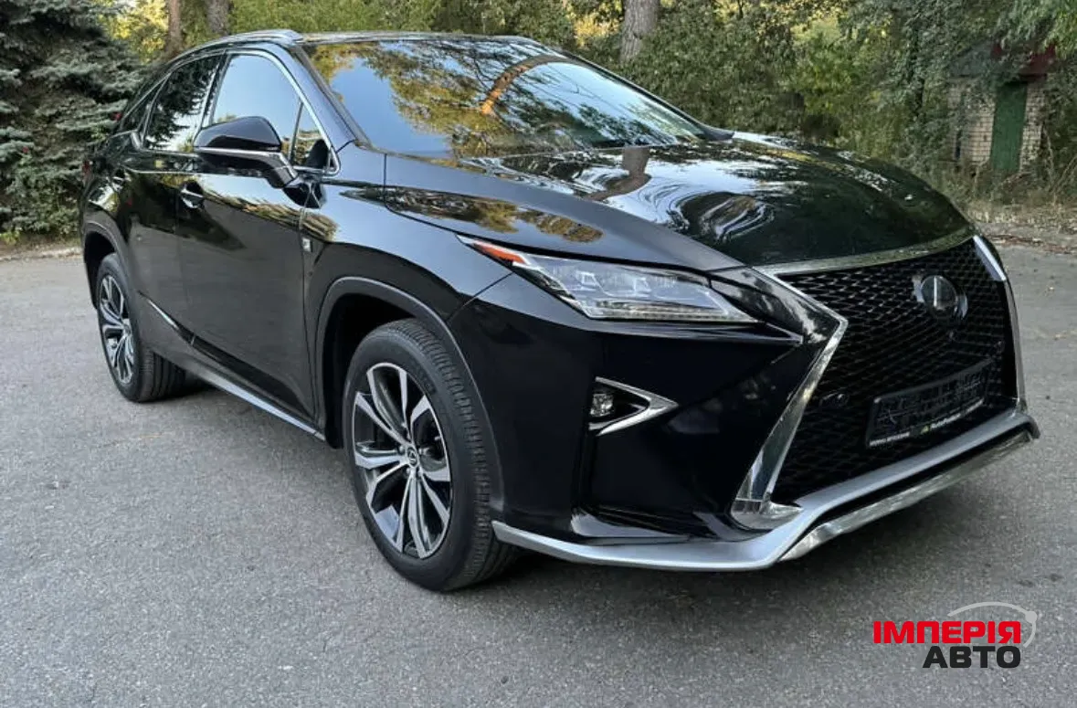 Lexus RX - фото 7