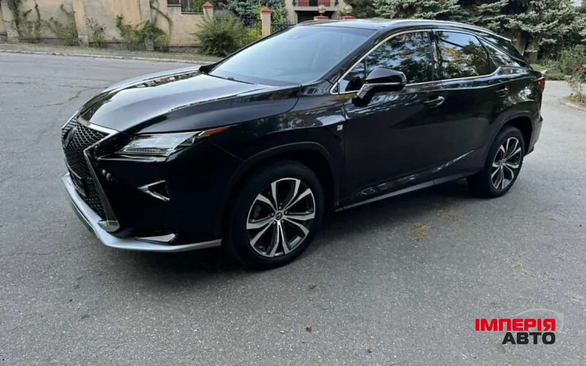 Lexus RX - фото 22