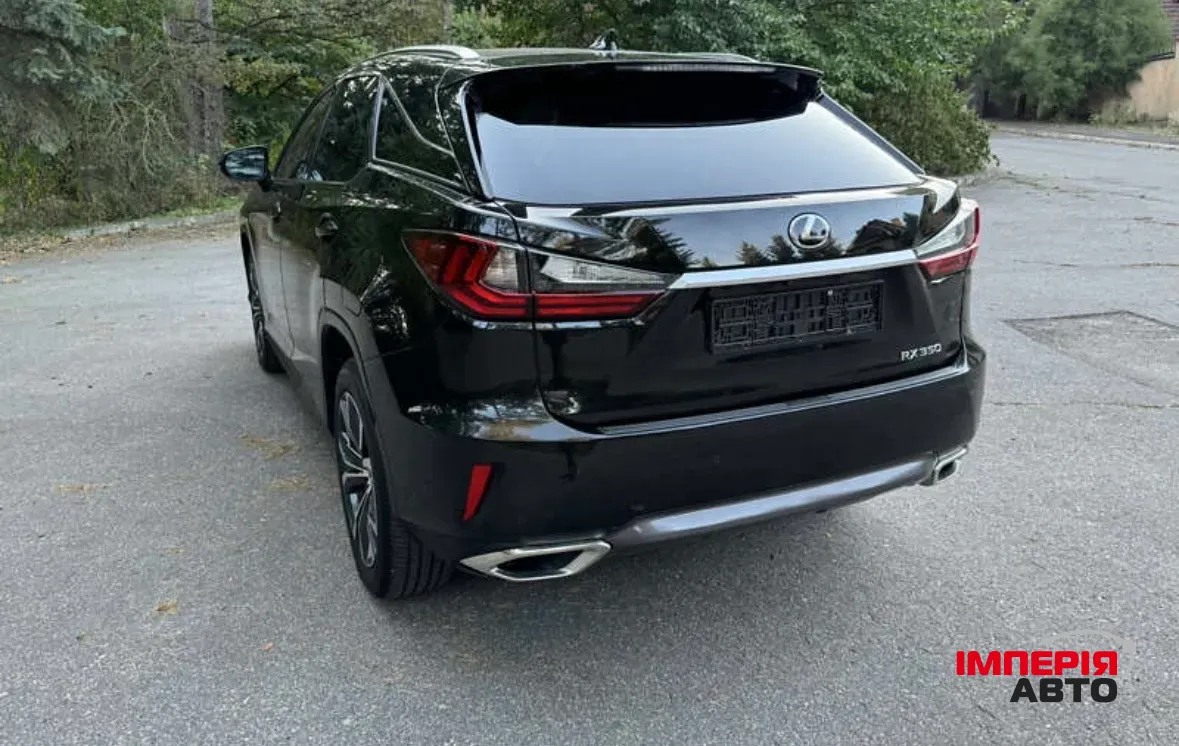 Lexus RX - фото 11