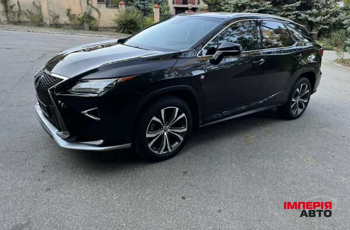 Lexus RX - фото 19