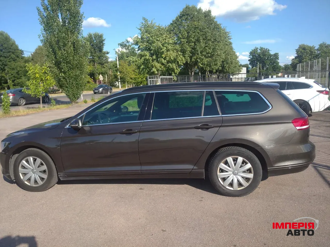 Volkswagen Passat - фото 6