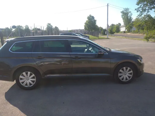 Volkswagen Passat - фото 4
