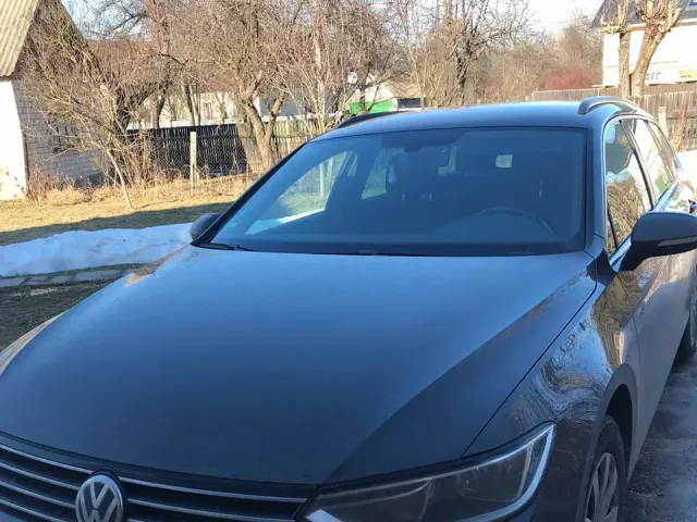 Volkswagen Passat - фото 1