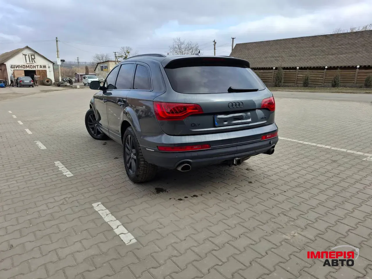 Audi Q7 - фото 3
