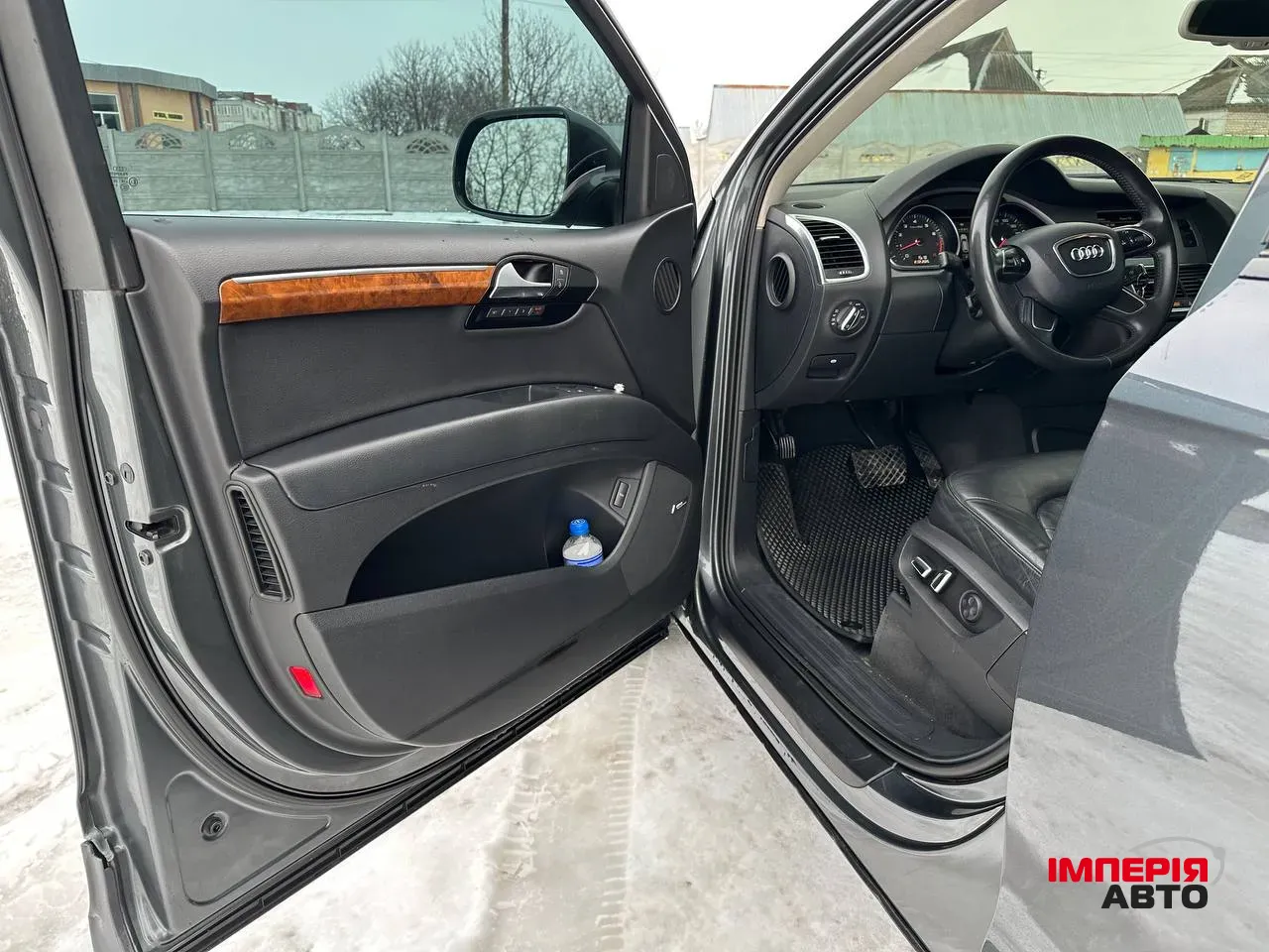 Audi Q7 - фото 11