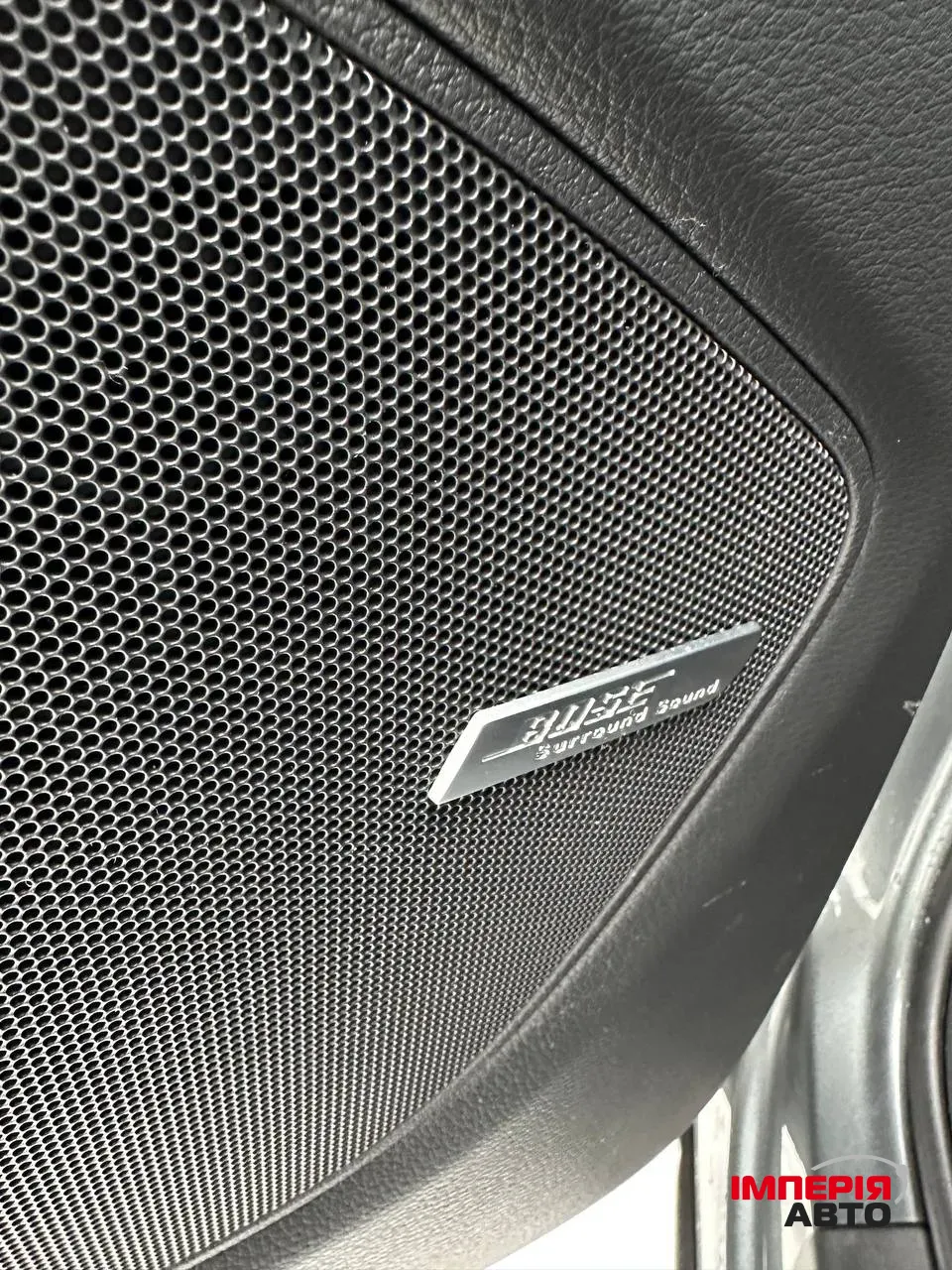 Audi Q7 - фото 16