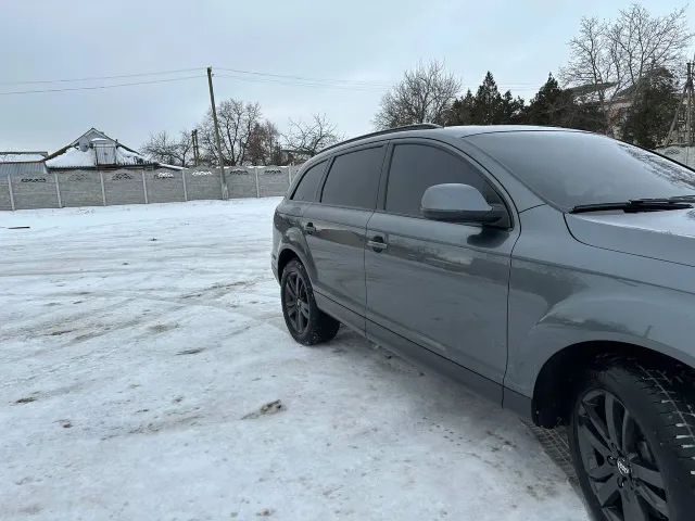 Audi Q7 - фото 5