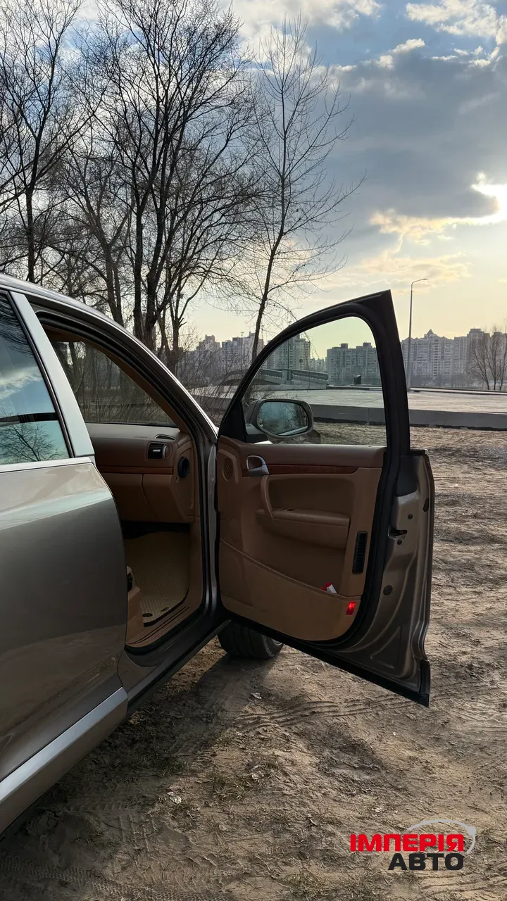 Porsche Cayenne - фото 9