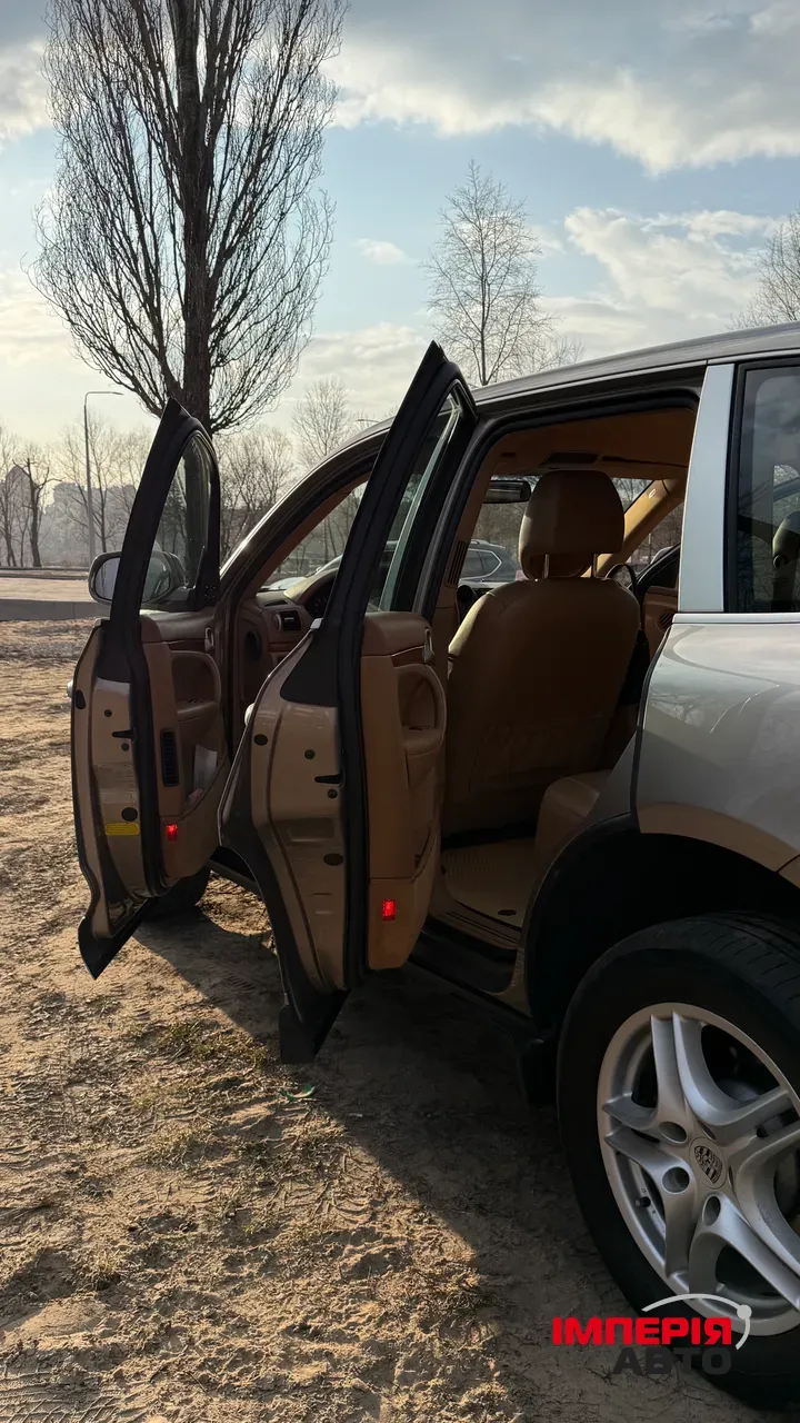 Porsche Cayenne - фото 7