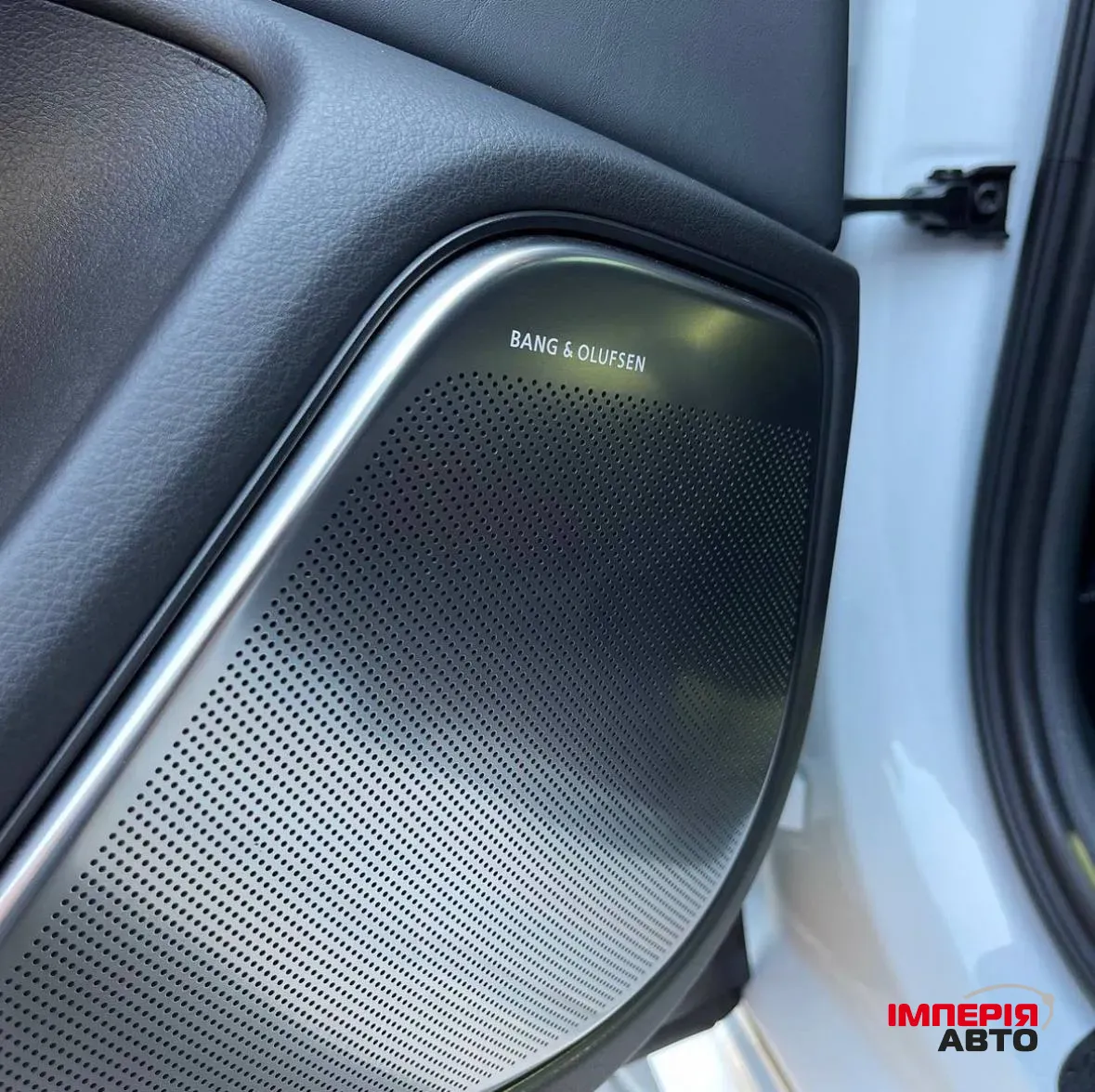 Audi A6 - фото 9