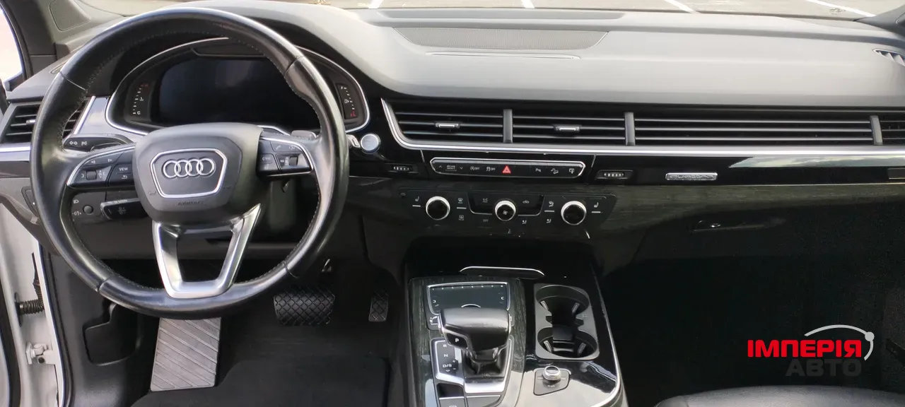 Audi Q7 - фото 33