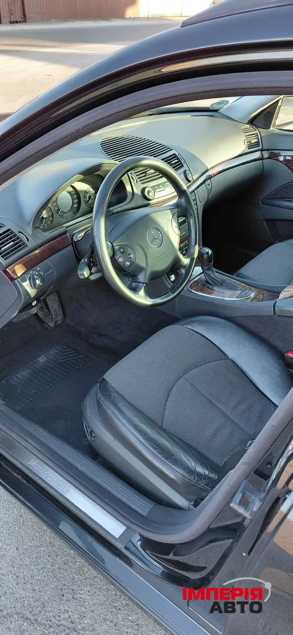 Mercedes-Benz E-Класс - фото 35
