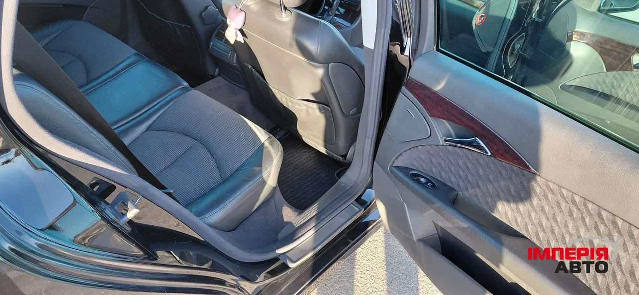 Mercedes-Benz E-Класс - фото 27
