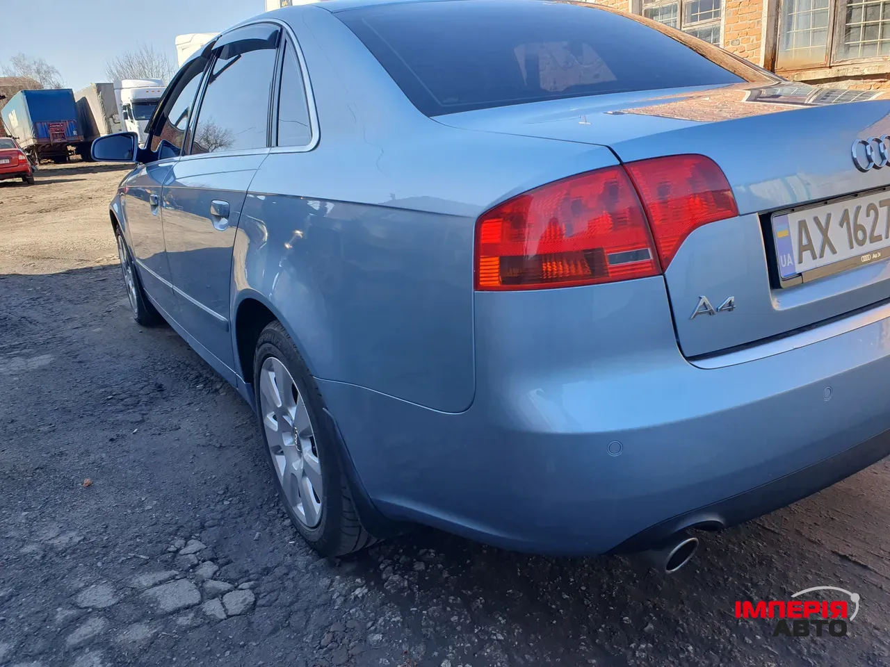 Audi A4 - фото 3