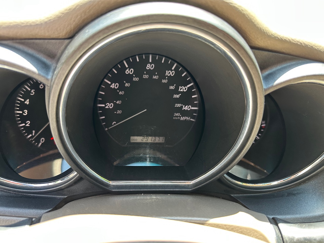 Lexus RX - фото 22