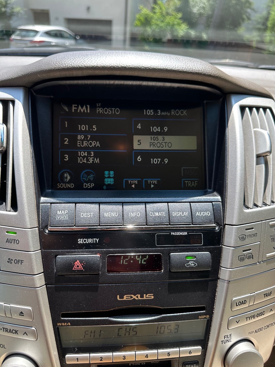 Lexus RX - фото 4