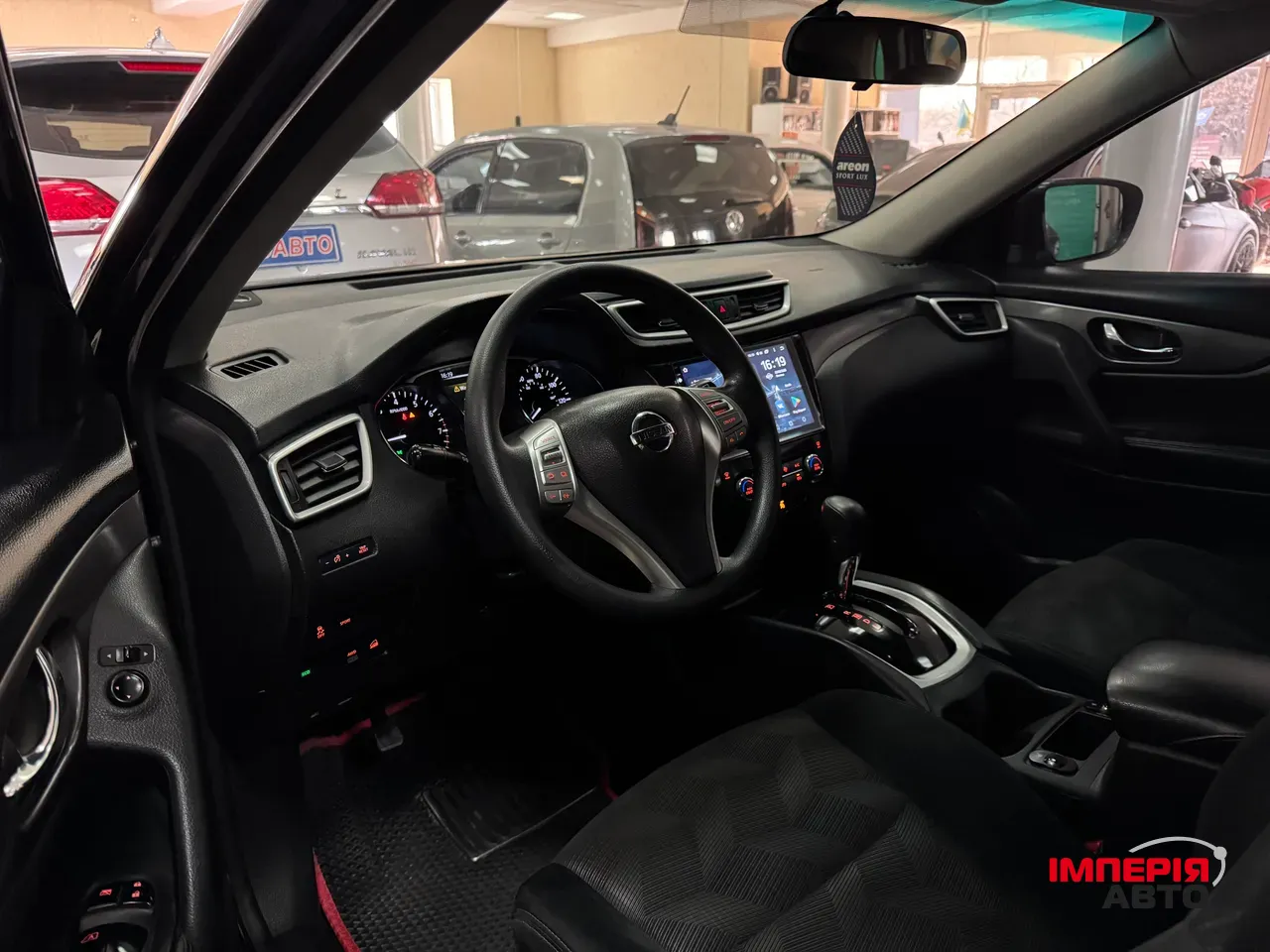 Nissan Rogue - фото 7