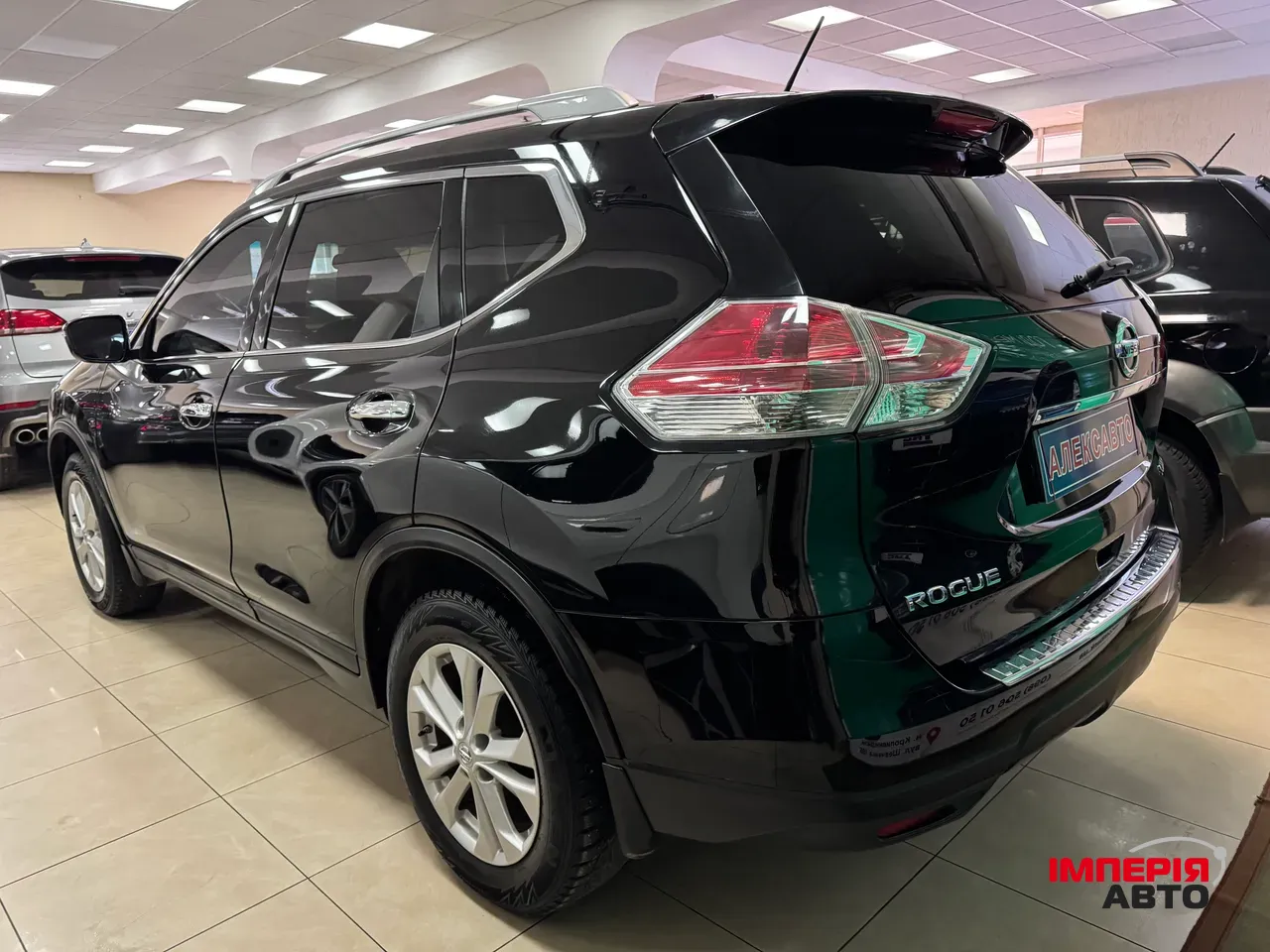 Nissan Rogue - фото 2