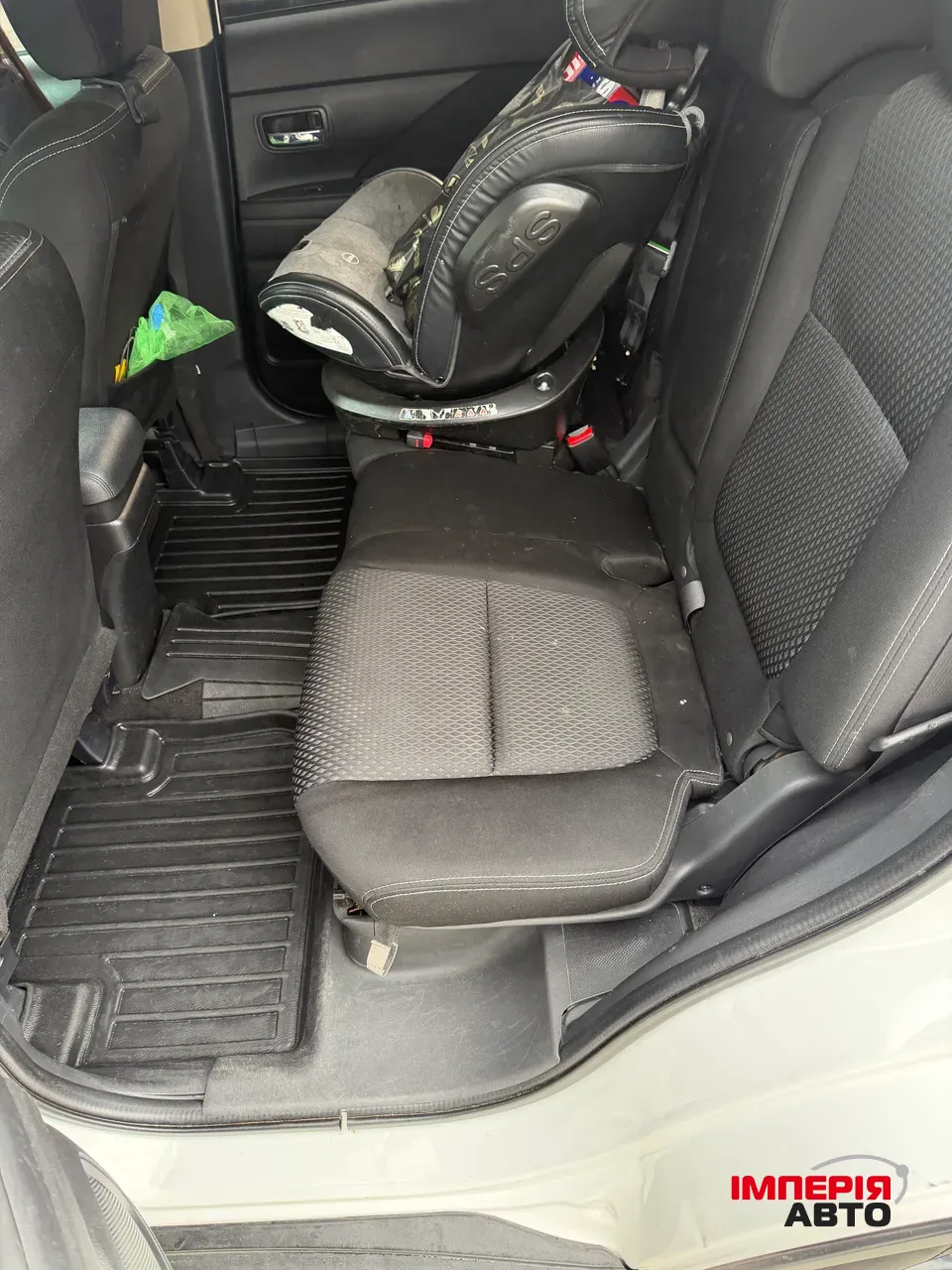 Mitsubishi Outlander Sport - фото 9