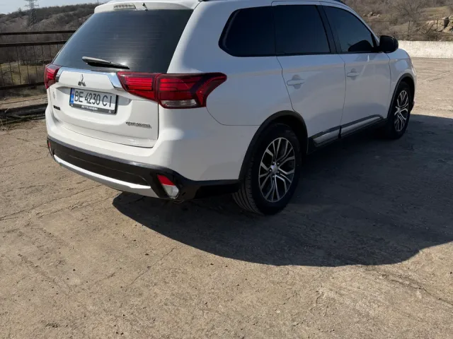 Mitsubishi Outlander Sport - фото 5