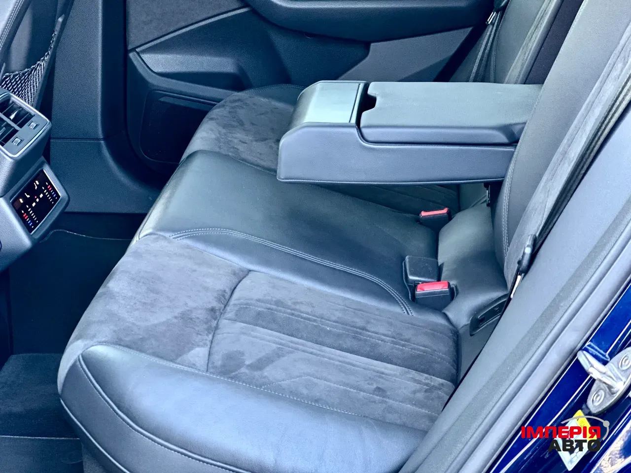 Audi e-tron - фото 32