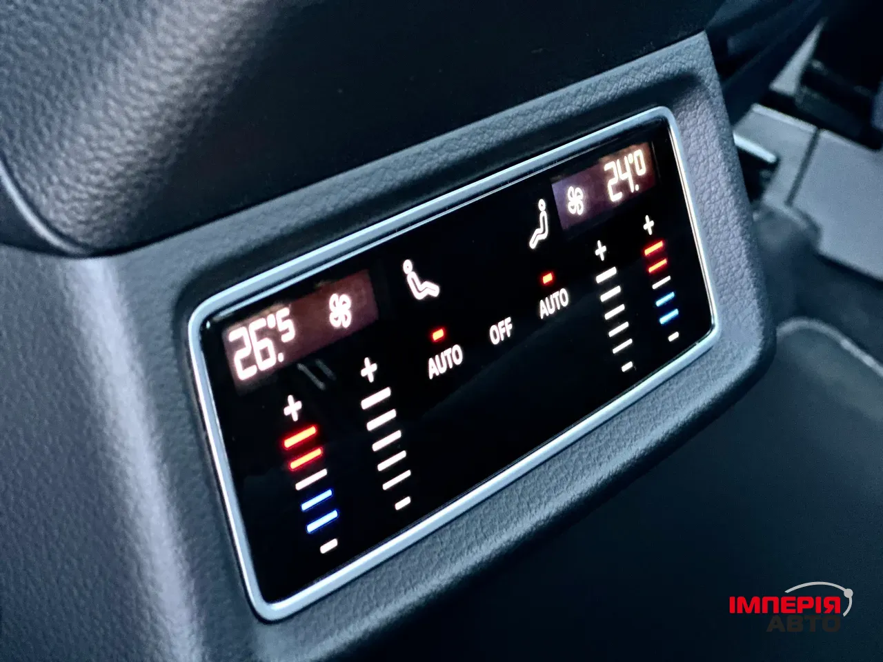 Audi e-tron - фото 31