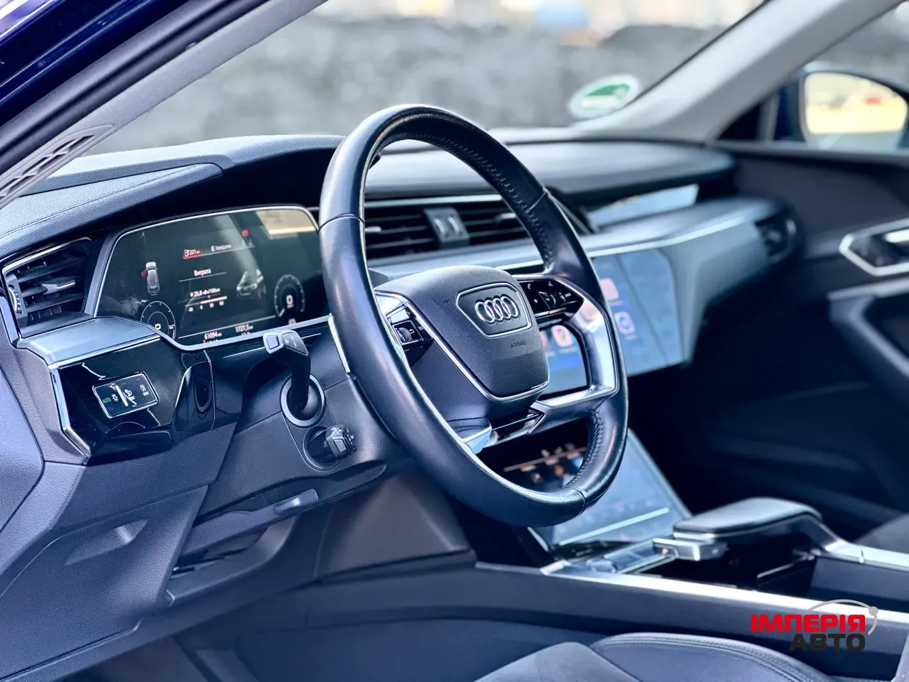 Audi e-tron - фото 28