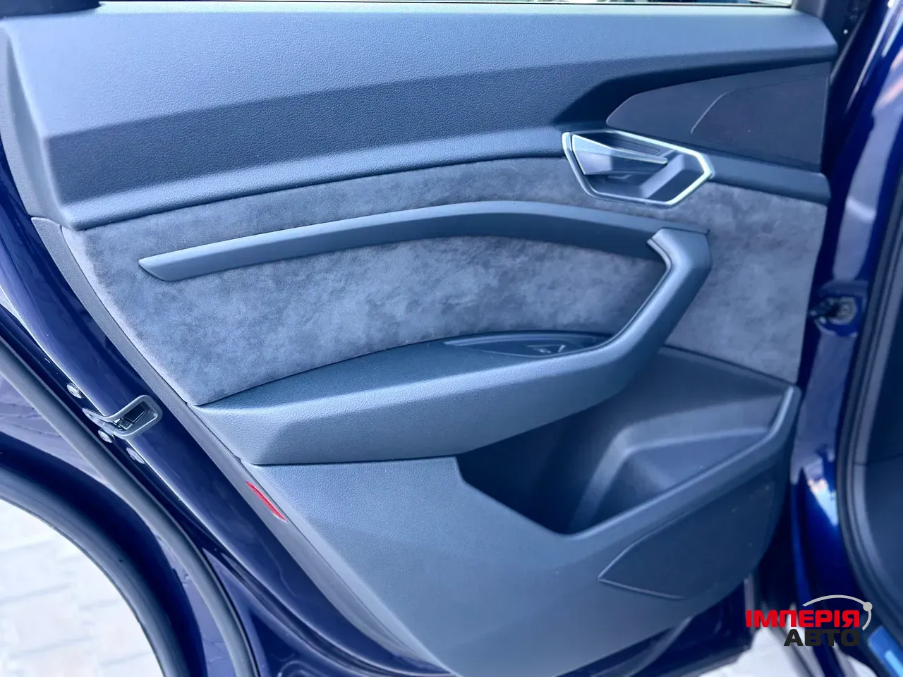 Audi e-tron - фото 29